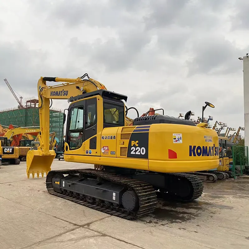 Komatsu PC220 Excavator